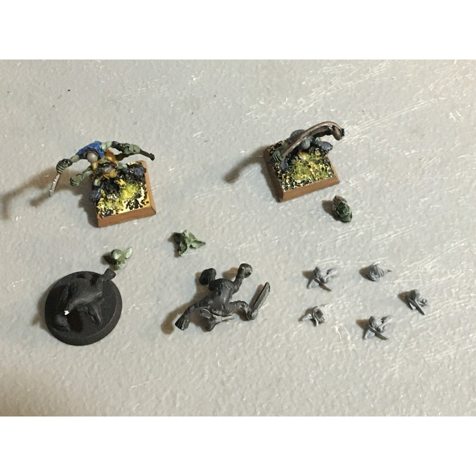 A23404 WARHAMMER FANTASY OGRE KINGDOMS LOT GNOBLARS + EXTRA HEADS GW