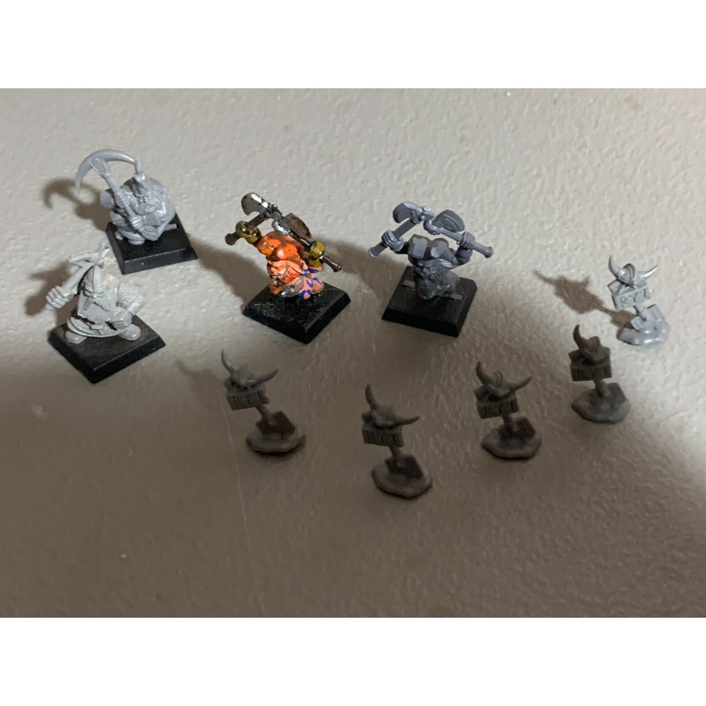 A23314 WARHAMMER FANTASY AOS DWARFS DWARVES SKULL PASS LOT SLAYERS MARKERS BITS