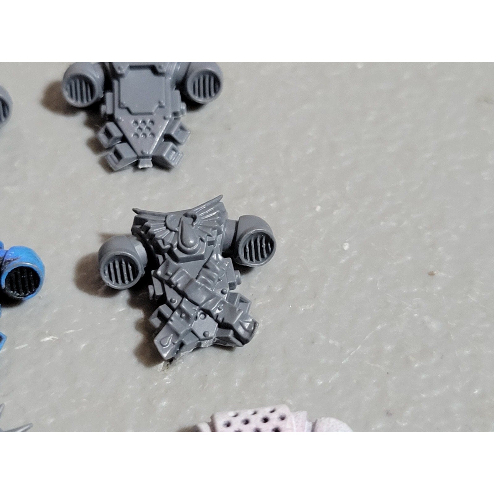 A19066 WARHAMMER 40K SPACE MARINES BLOOD ANGELS BACKPACK 11 PK BITS LOT