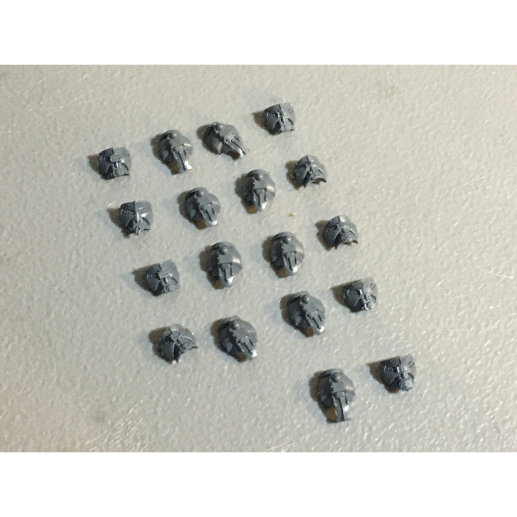 A29905 WARHAMMER 40K GREY KNIGHTS BITS LOT STRIKE TORSOS CHEST BACK GW