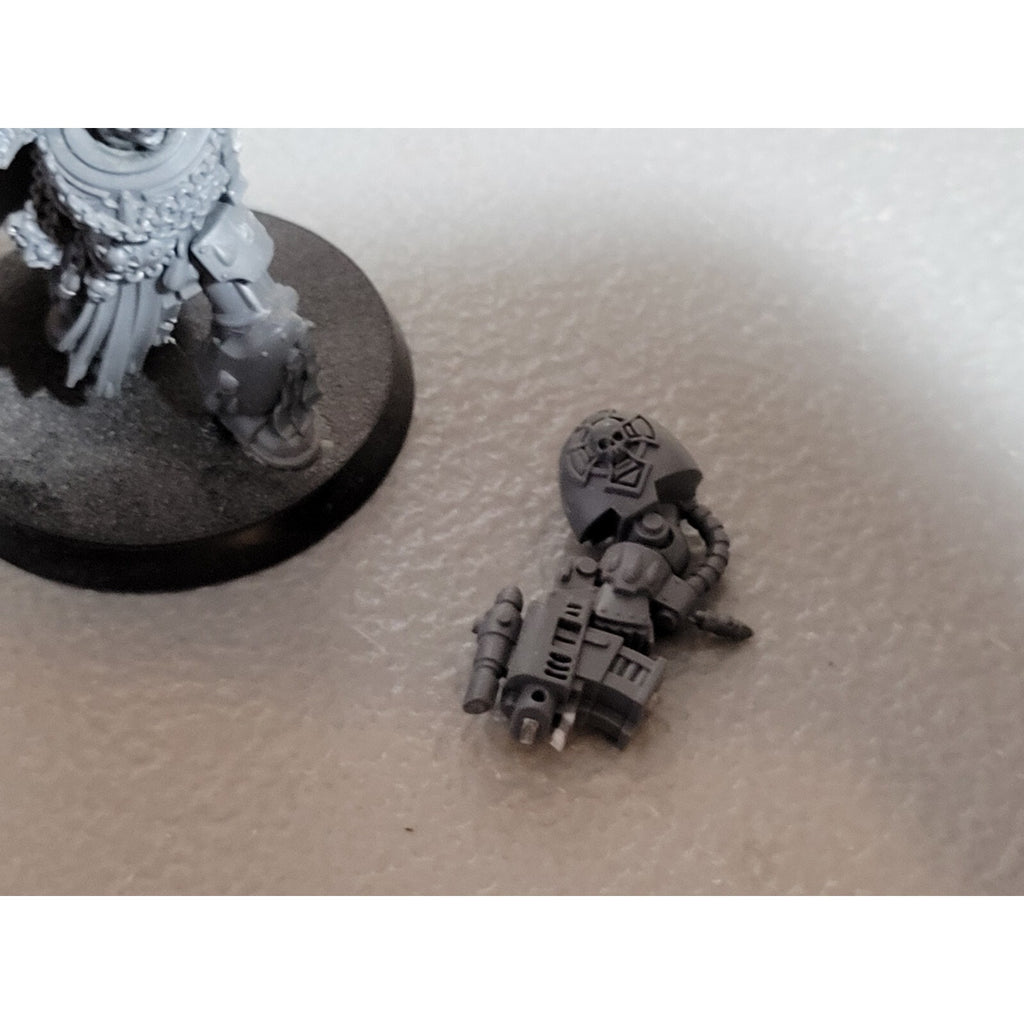 A18679 WARHAMMER 40K SPACE BLOOD ANGELS TERMINATOR CAPTAIN