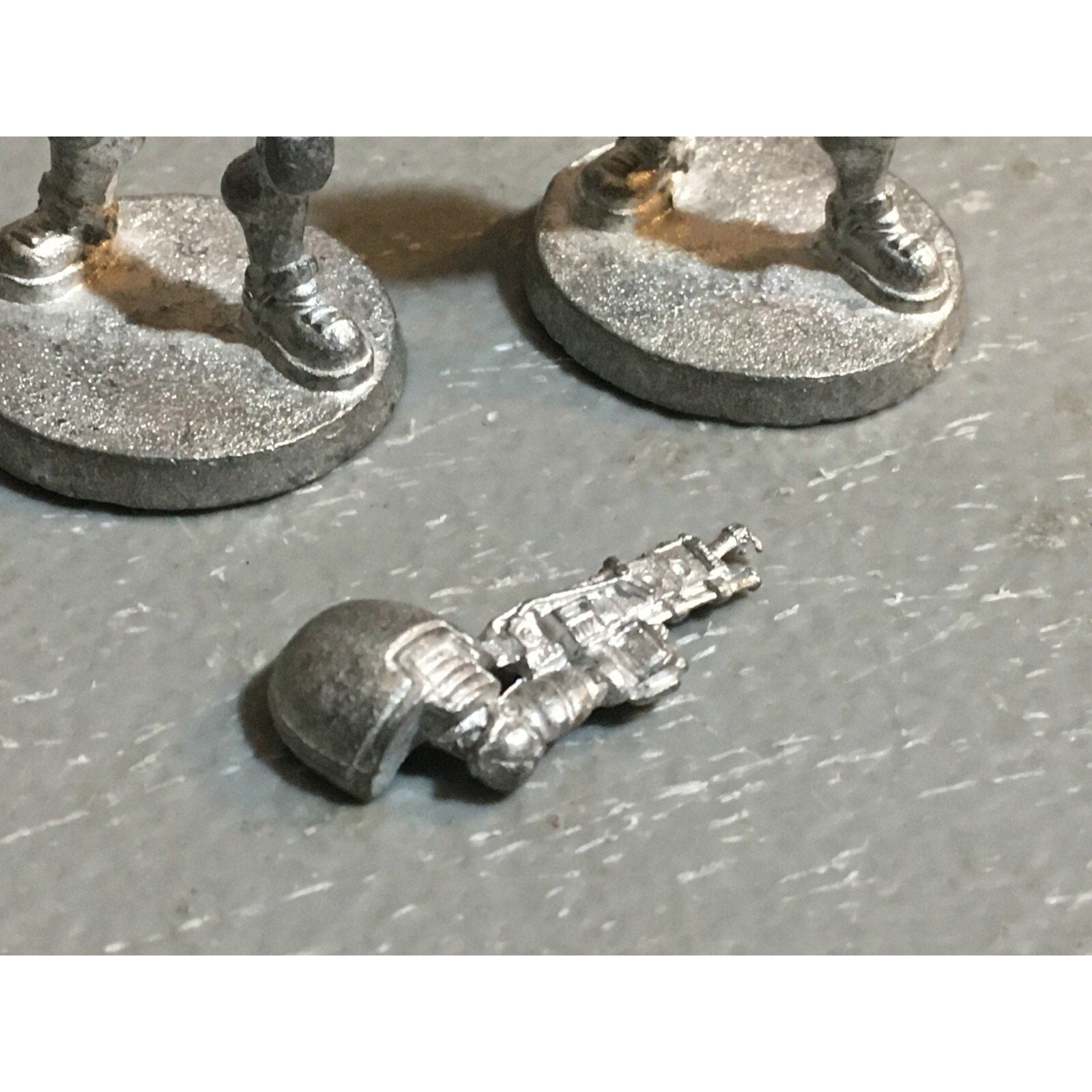 A2206 GLOBAL GAMES LEGINOS OF STEEL SNIPEBOT + INC STORMTROOPERS HEAVY COMMANDOS