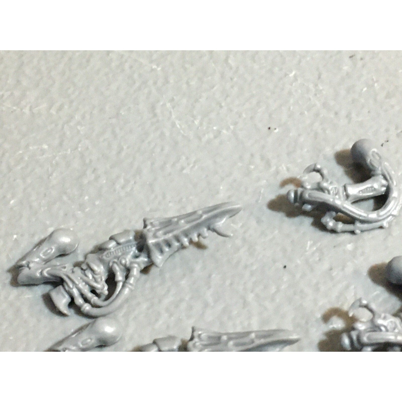 A23051 WARHAMMER 40K TYRANIDS BITS LOT DEVOURERS TERMAGANTS GAMES WORKSHOP GW