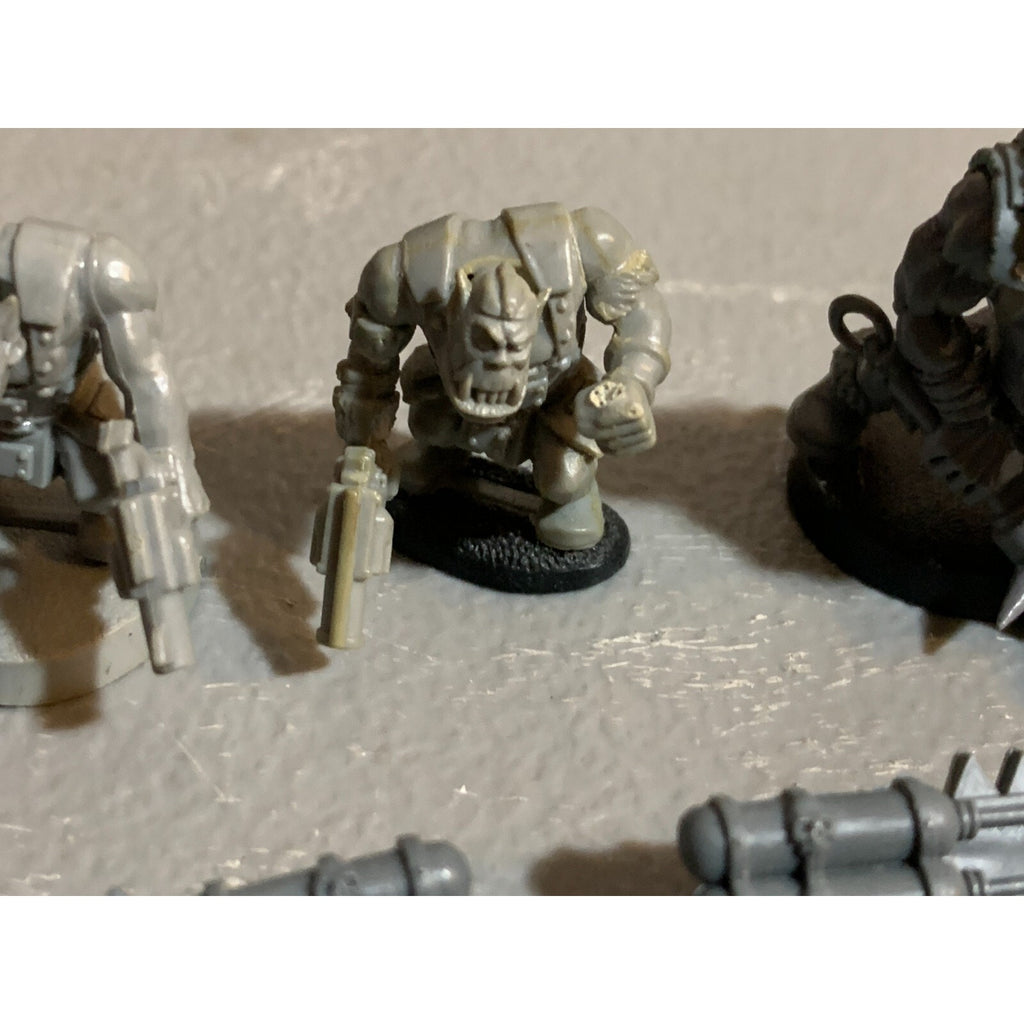 A23282 WARHAMMER 40K SPACE ORKS SOME OOP GUNS BOYZ RIDER PLASMA GW