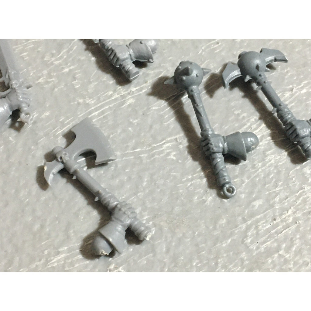 A22718 WARHAMMER FANTASY CHAOS MORTALS WARRIORS BITS LOT HANDS GW