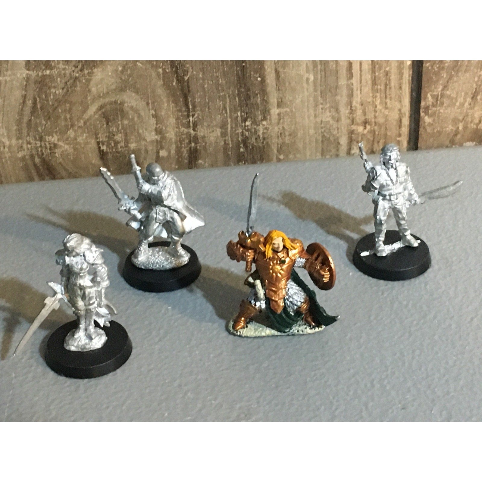 A32861 UNKNOWN METAL MINIATURES HUMAN 4 PK ADVENTURER WARRIOR SCOUT