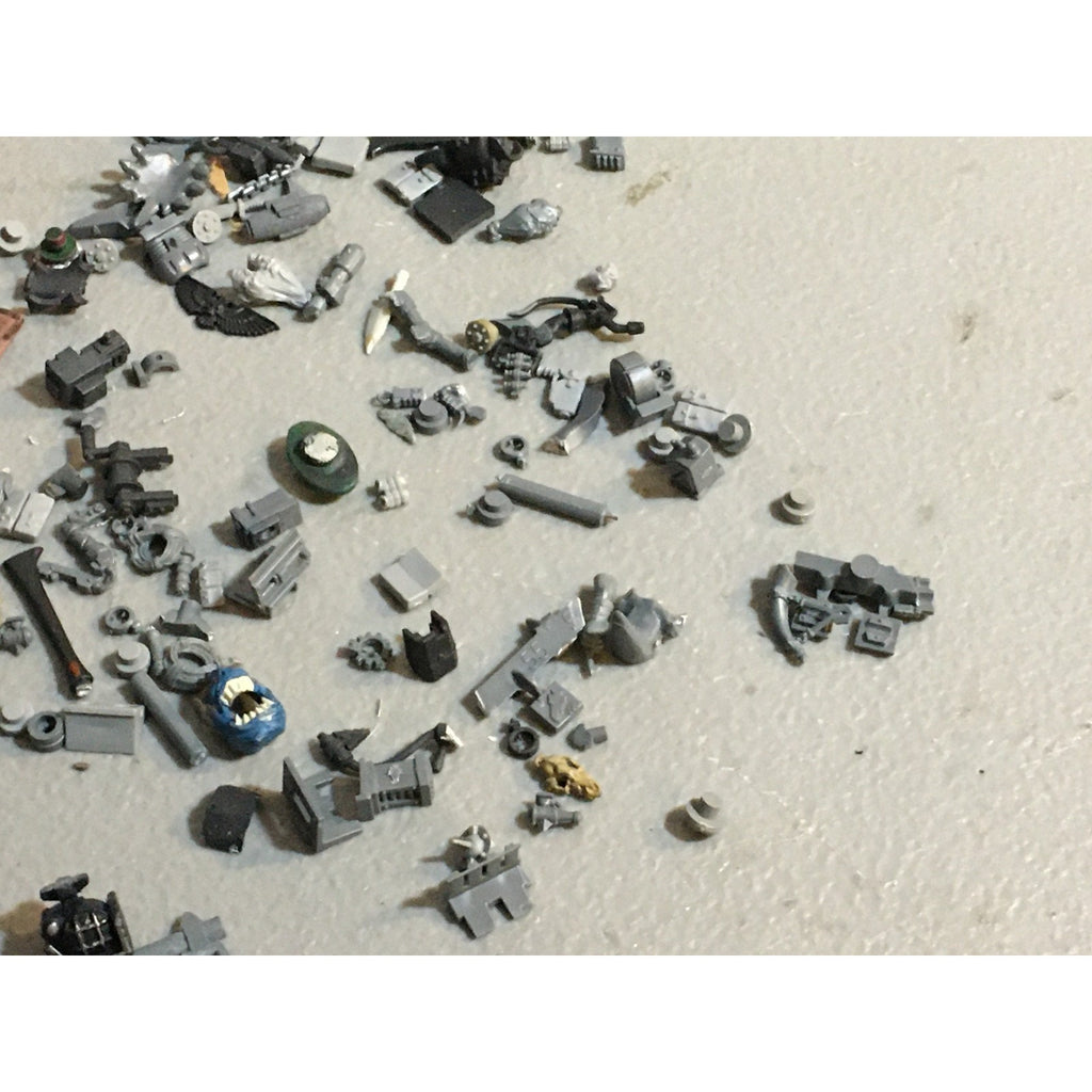 A33615 WARHAMMER FANTASY ORCS & GOBLINS BITS LOT ON SPRUE BOYZ GW