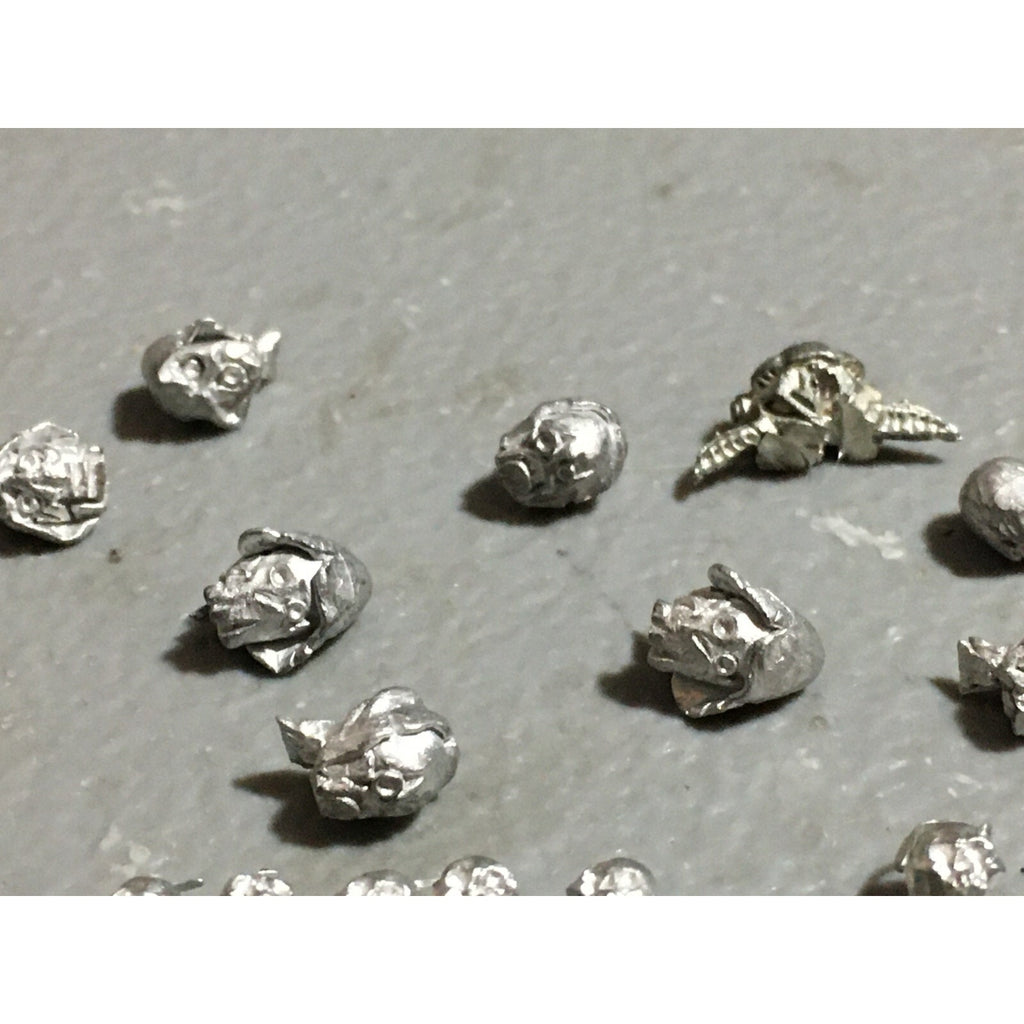 A22408 WARHAMMER FANTASY MIXED METAL BITS LOT HEADS ARMS WEAPONS GW