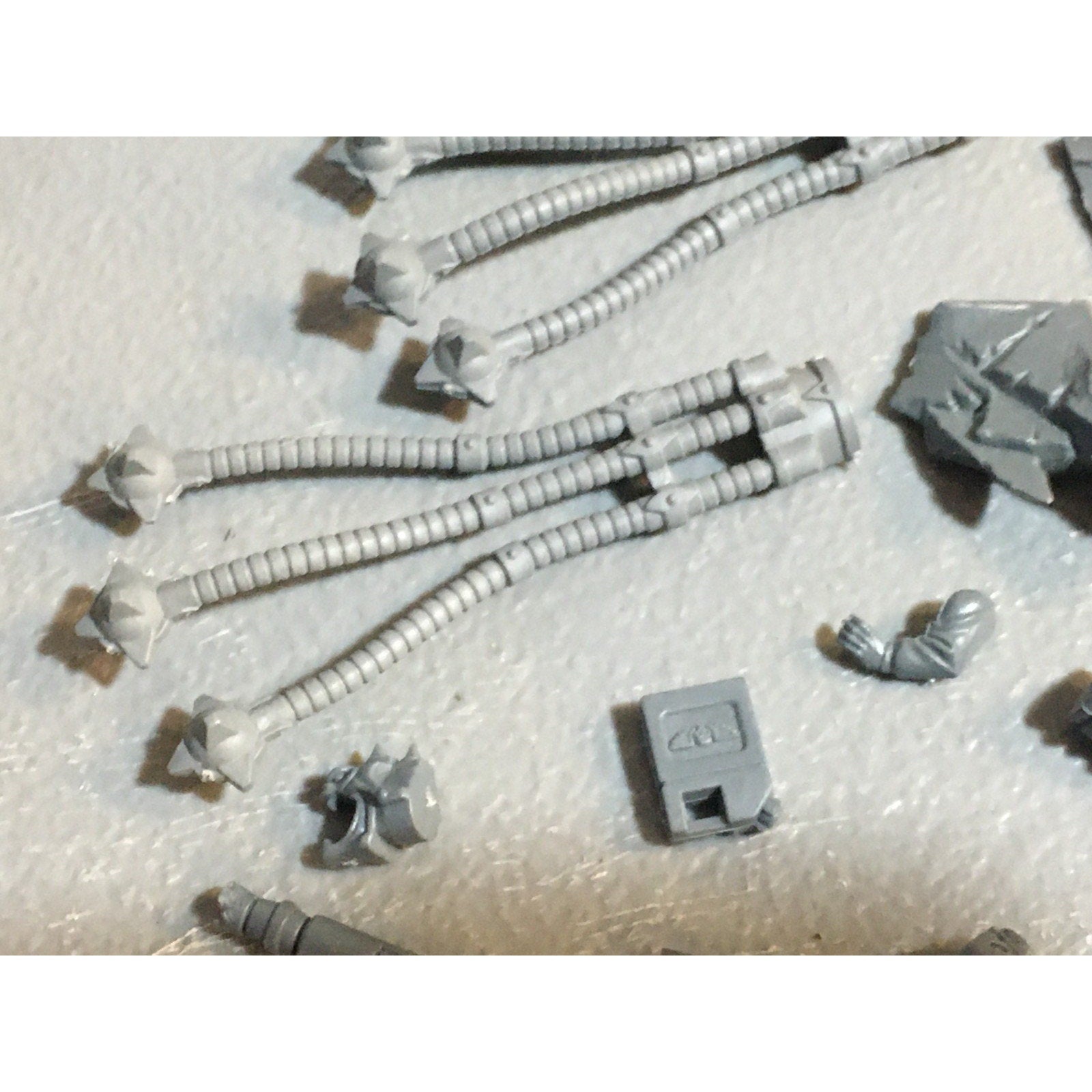 A24532 WARHAMMER 40K MIXED BITS LOT PLATES CHAOS IMPERIAL GW