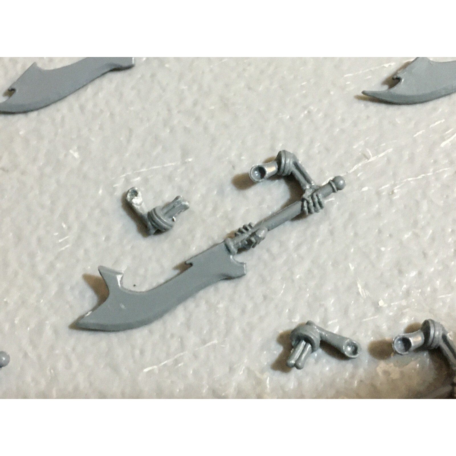 A23420 WARHAMMER FANTASY VAMPIRE COUNTS BITS LOT SKELETON WIGHT GREAT WEAPON ARM