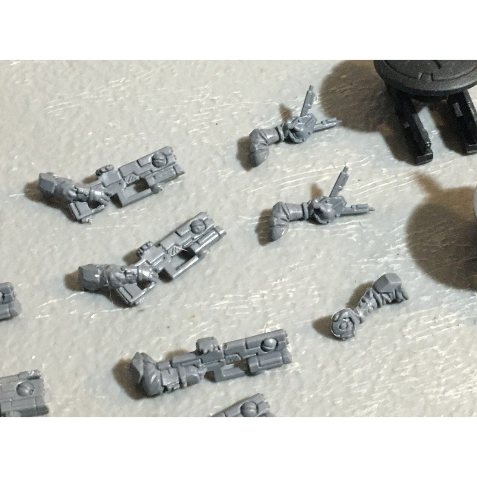 A23029 WARHAMMER 40K TAU EMPIRE BITS LOT FIRE WARRIORS GUNS DRONES GW