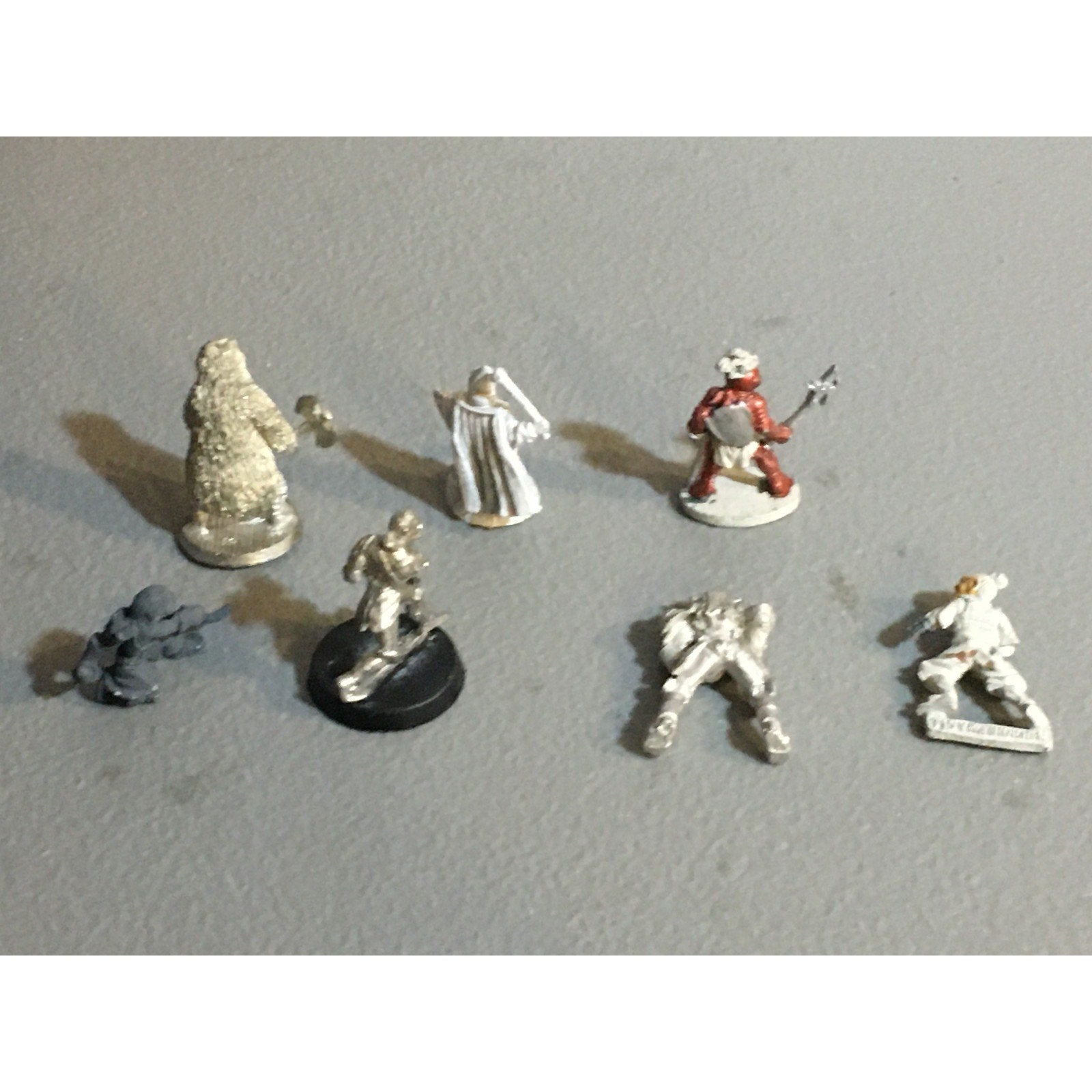 A34035 UNKNOWN METAL MINIATURES FANTASY MIXED LOT HUMAN ELF WARRIOR MISS HANDS