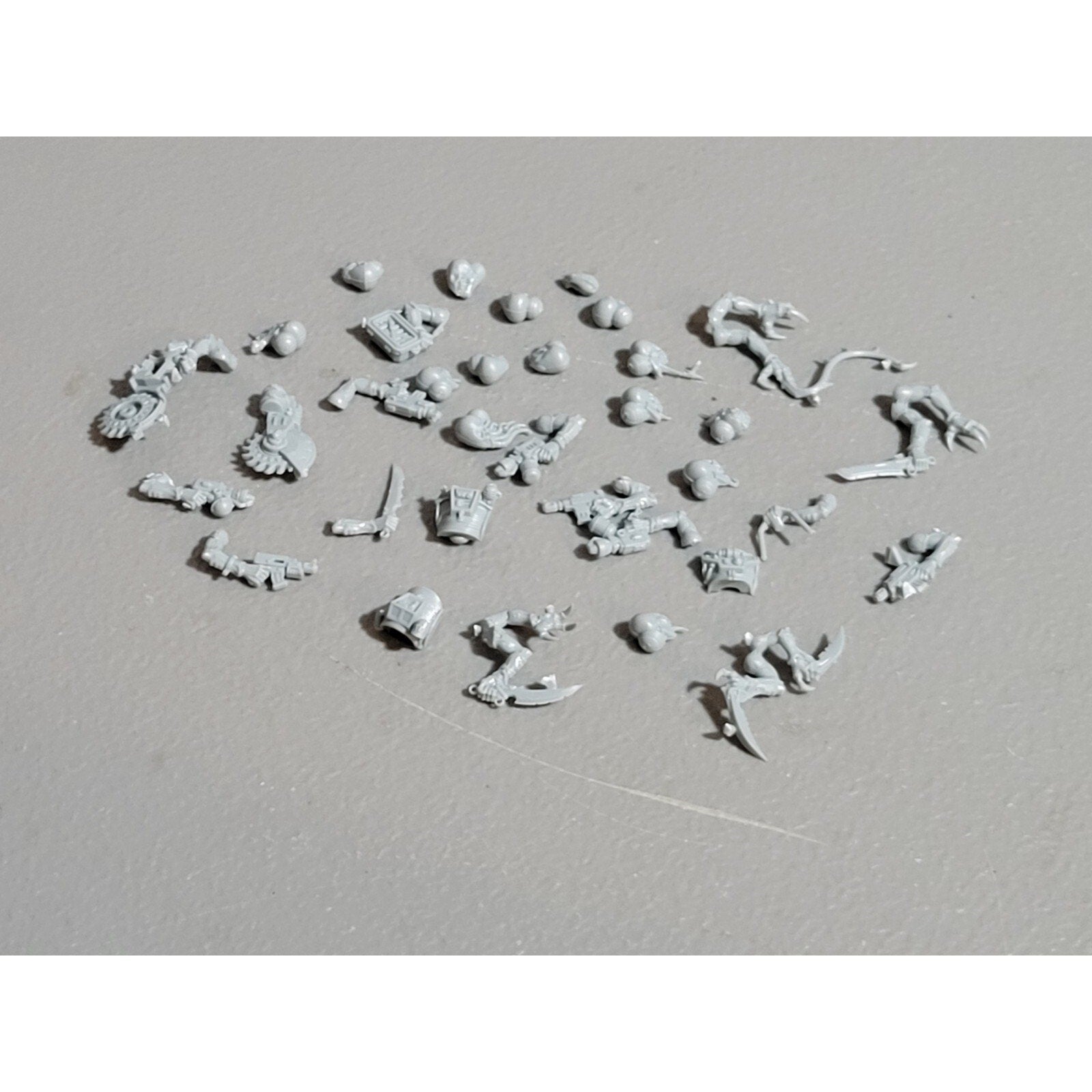 A19129 WARHAMMER 40K GENESTEALER CULTS OOP RARE ACOLYTE HYBIDS BITS LOT