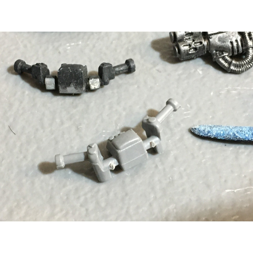 A23263 WARHAMMER 40K SPACE MARINES BITS LOT VEHICLE BIKE SPEEDER GAMES WORKSHOP