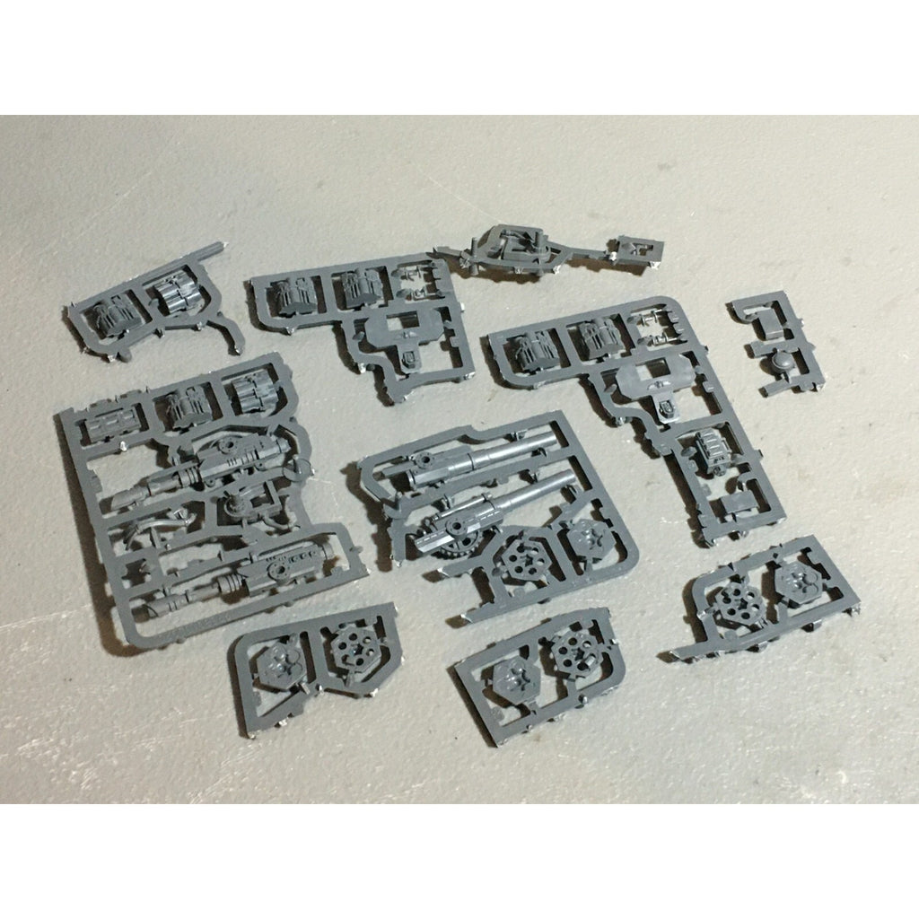 A20991 WARHAMMER 40K ASTRA IMPERIAL GUARD BITS ON SPRUE LOT SCIONS ARTILLERY