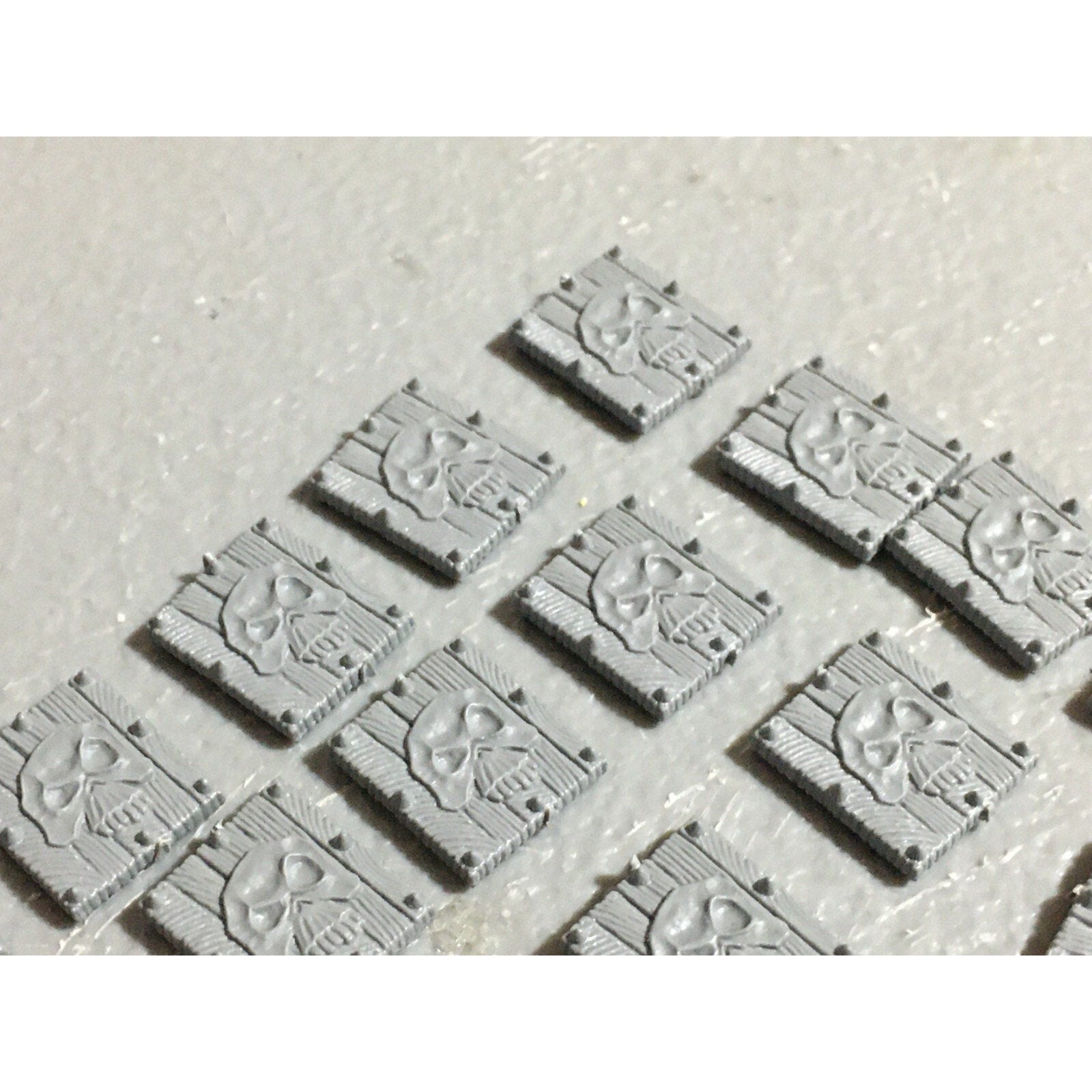 A22049 WARHAMMER FANTASY ORCS & GOBLINS BITS LOT GOBLIN REGIMENT SHIELDS GW