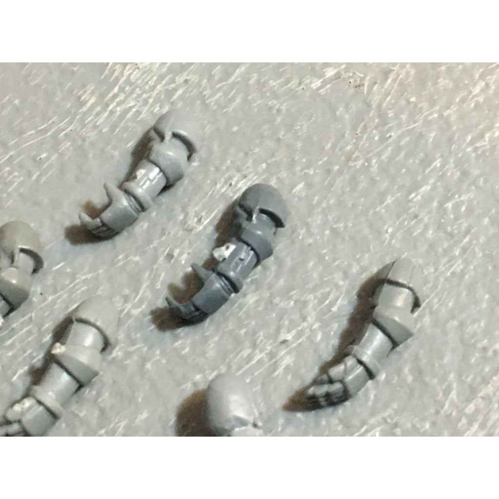 A22996 WARHAMMER 40K SPACE MARINES BITS LOT ARMS GW GAMES WORKSHOP