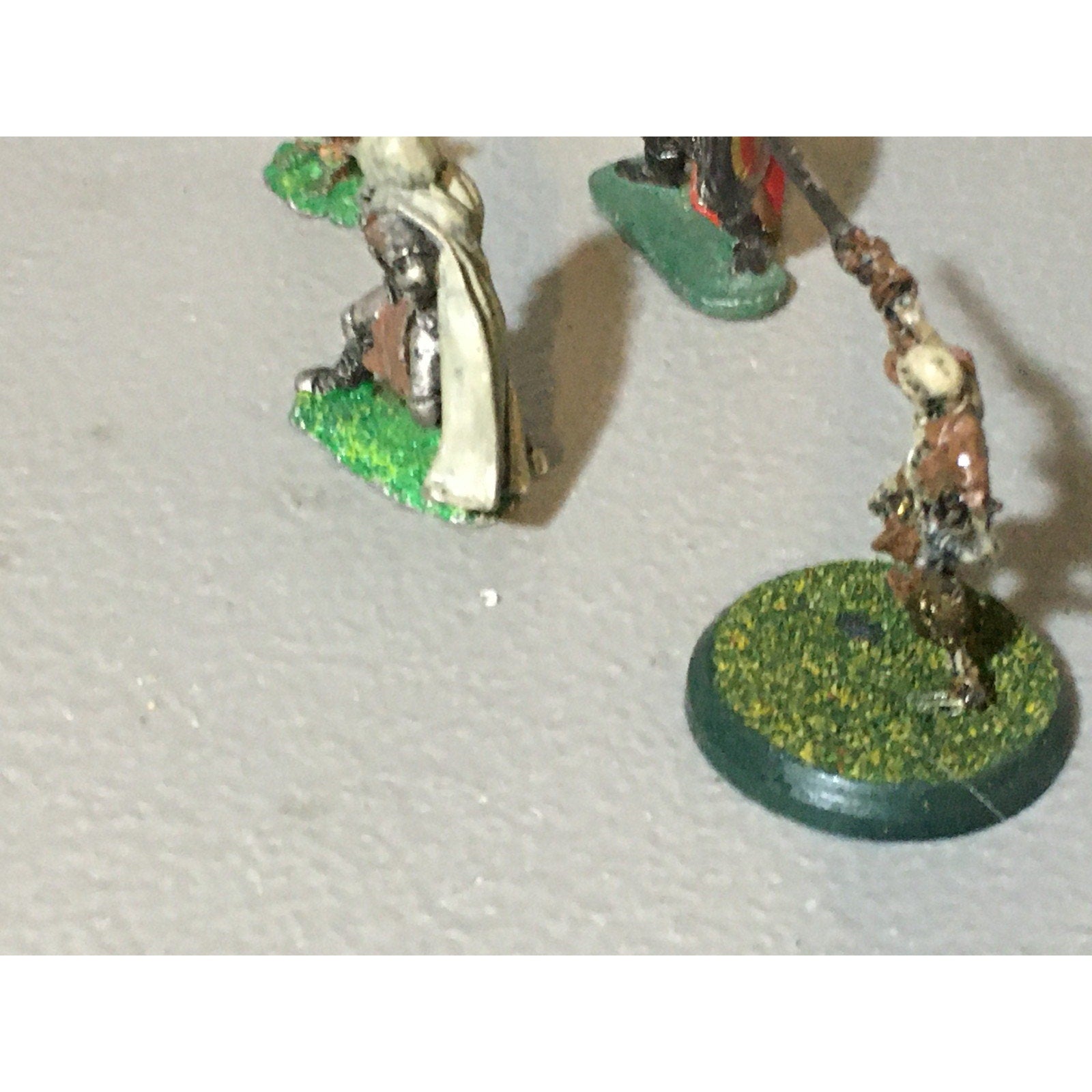 A32505 UNKNOWN METAL MINIATURES LOT HALFLING HUMAN SKELETON INCOMPLETE