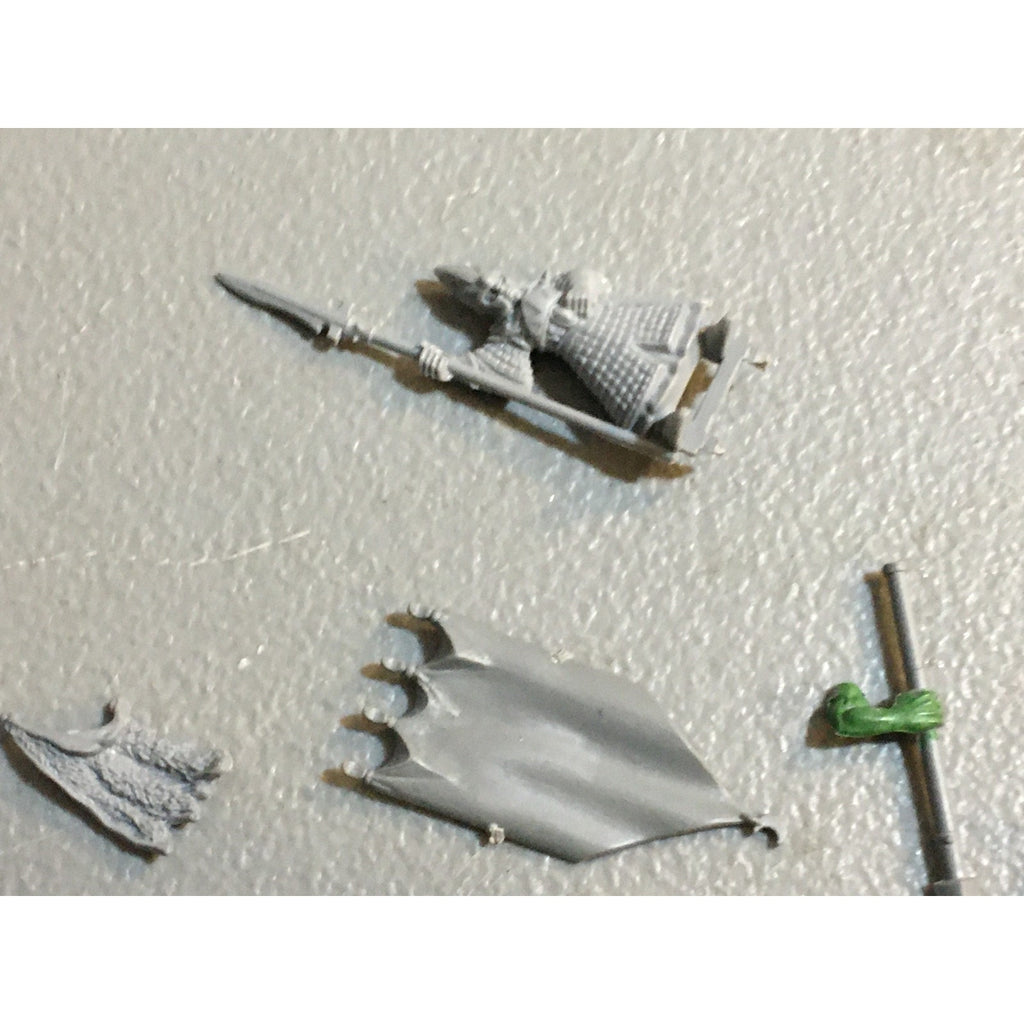 A29618 WARHAMMER FANTASY AOS MIXED BITS LOT BANNER SHIELD CLOAK GW