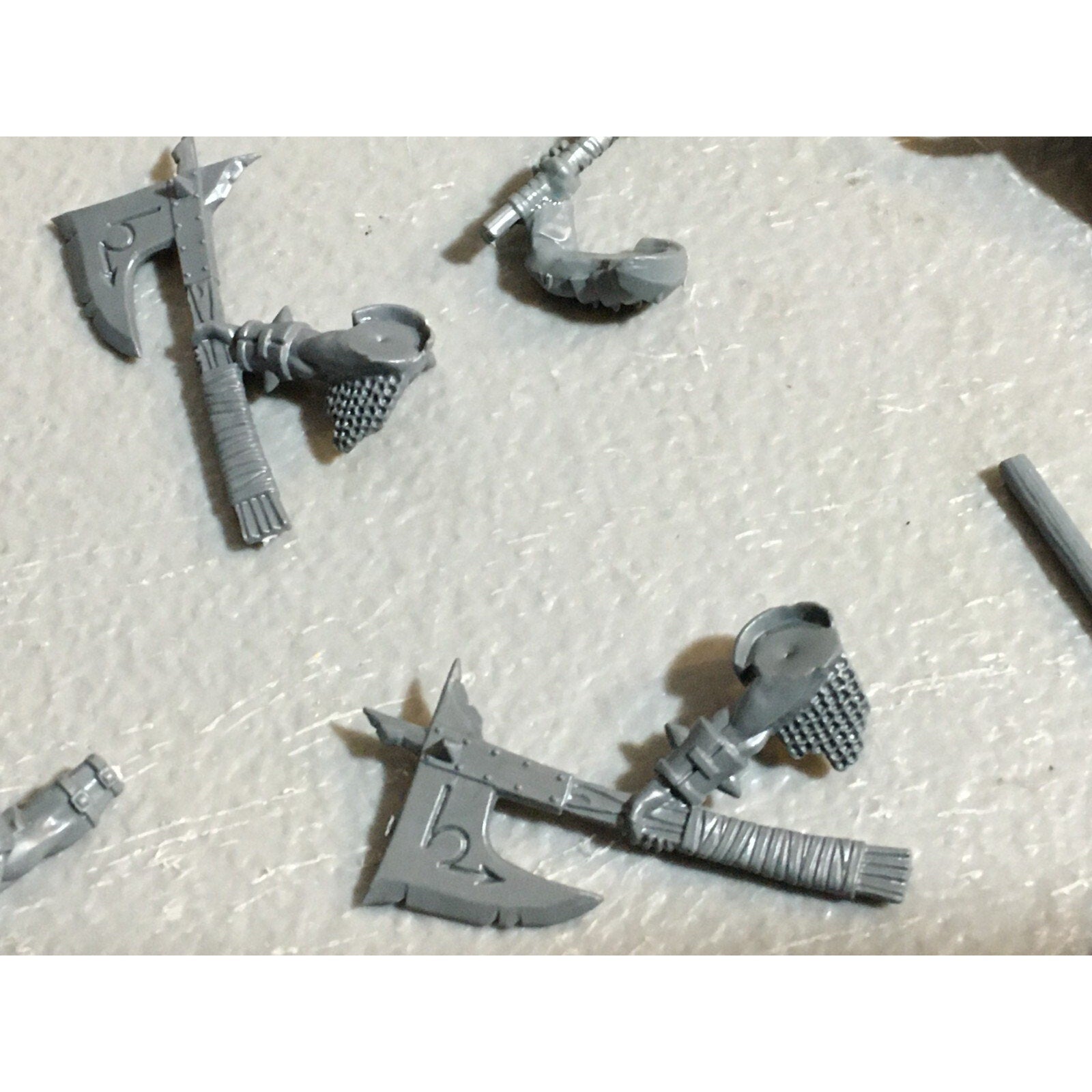 A23232 WARHAMMER FANTASY CHAOS BEASTMEN BITS LOT BESTIGORS GAMES WORKSHOP GW