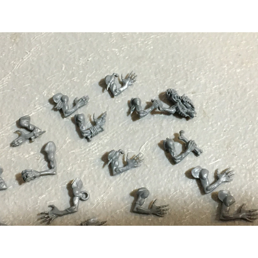 A23456 WARHAMMER FANTASY VAMPIRE COUNTS UNDEAD BITS LOT GHOUL ARMS GW