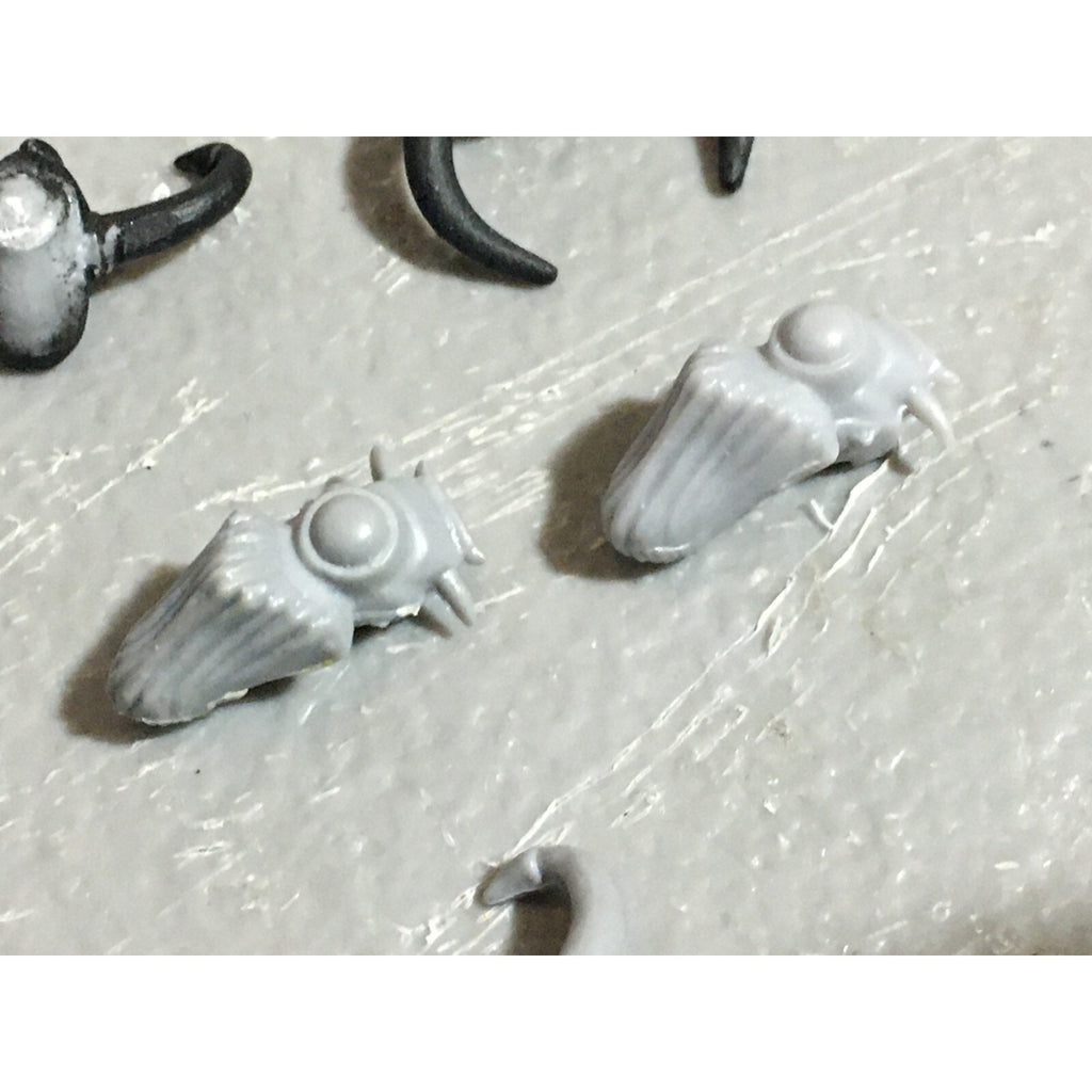 A22253 WARHAMMER FANTASY CHAOS MORTALS BITS LOT WARRIORS KNIGHTS HEADS GW OOP