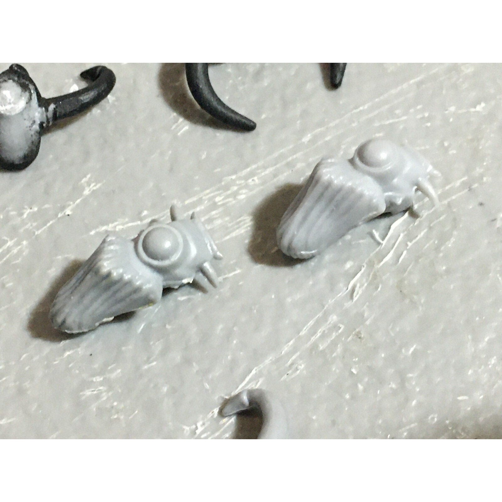 A22253 WARHAMMER FANTASY CHAOS MORTALS BITS LOT WARRIORS KNIGHTS HEADS GW OOP
