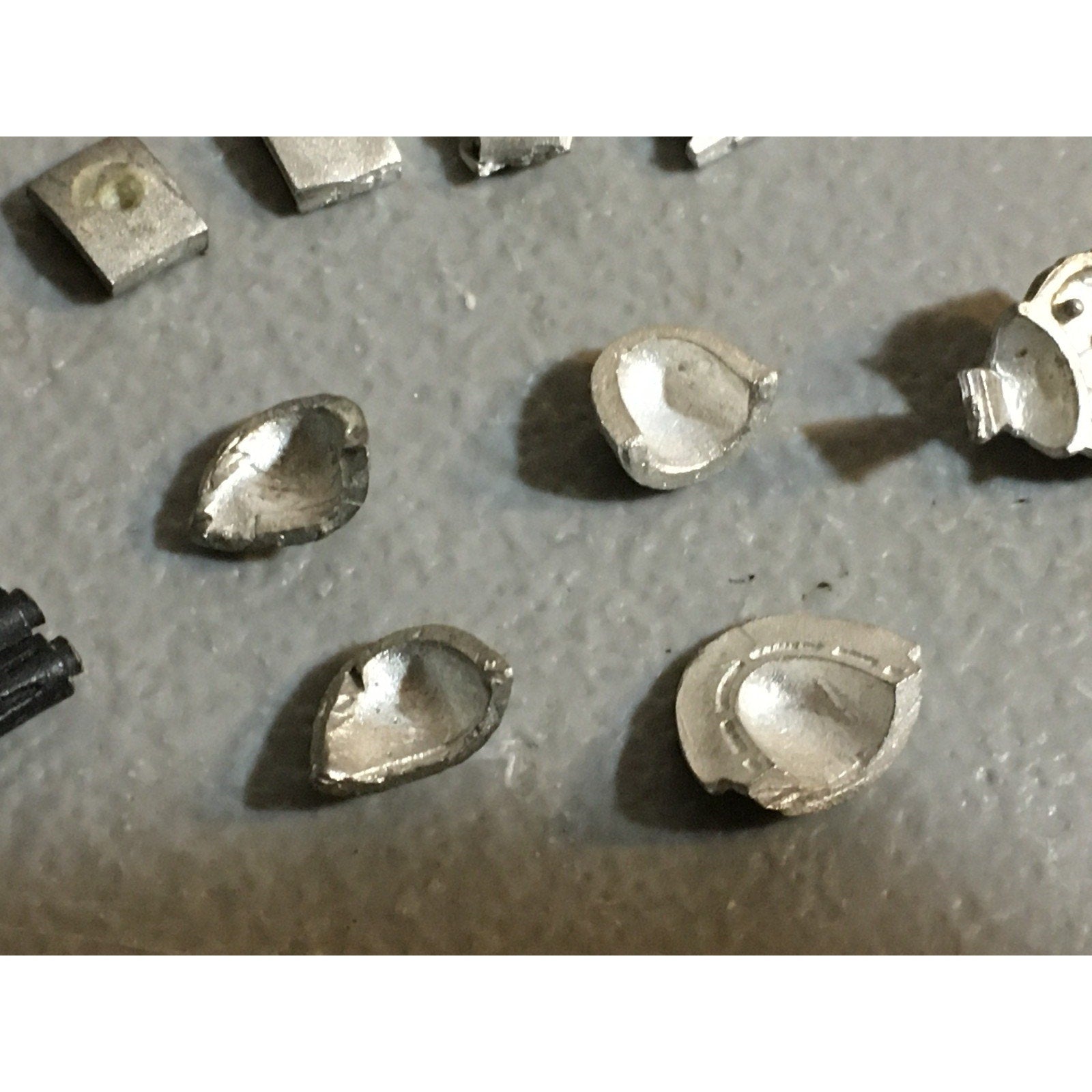 A32484 WARHAMMER 40K SPACE MARINES METAL BIT LOT SHOULDER PAD PLATE MULTIMELTA