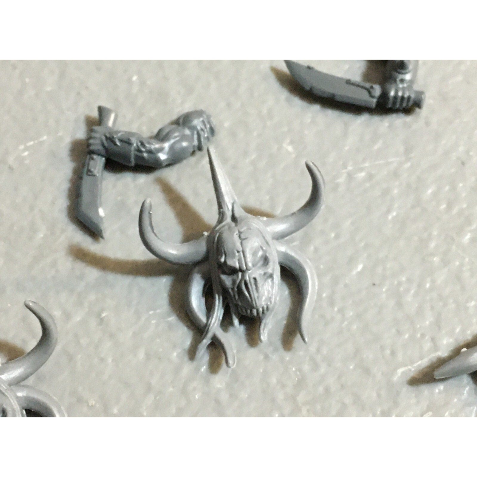 A23245 WARHAMMER FANTASY CHAOS BEASTMEN BITS LOT COMMAND GAMES WORKSHOP GW