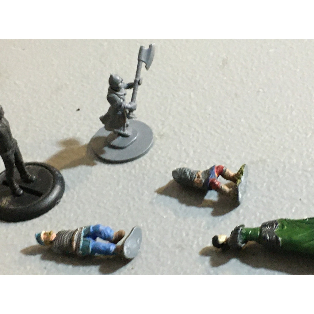 A32503 UNKNOWN PLASTIC MINIATURES MISS BASES HUMAN WARRIOR SOLDIER