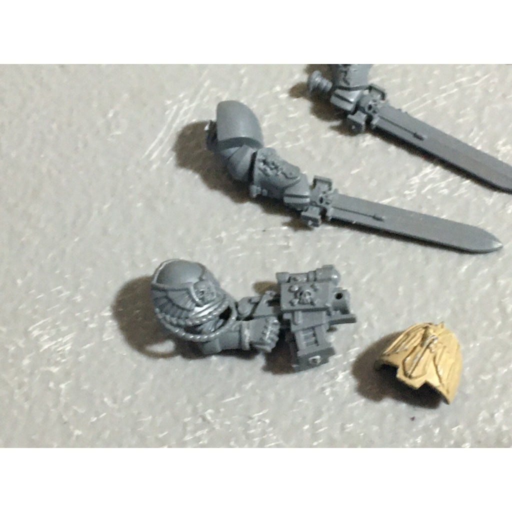 A22272 WARHAMMER 40K SPACE MARINES DARK ANGELS BITS LOT MIXED GAMES WORKSHOP GW