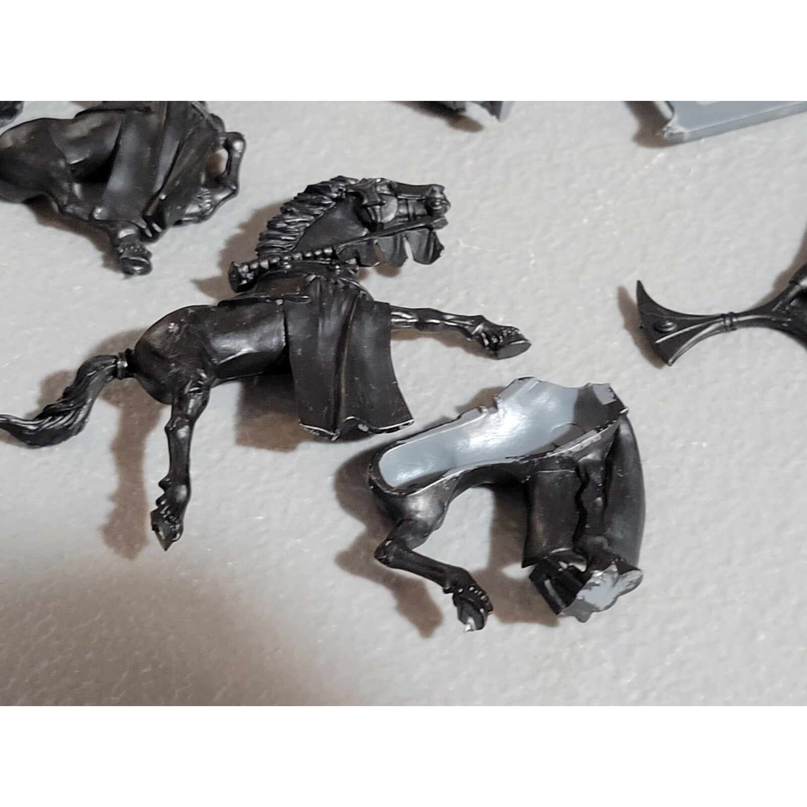 A17922 WARHAMMER FANTASY HIGH ELVES CHARIOT BITS LOT GAMES WORKSHOP